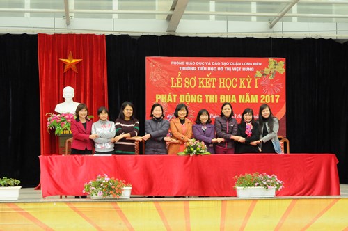 Lễ sơ kết học kì I và phát động thi đua năm 2017 trường THĐT Việt Hưng